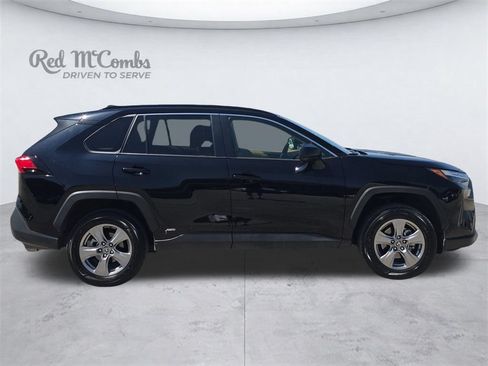 Used 2025 Toyota RAV4 LE AWD/4WD image 7