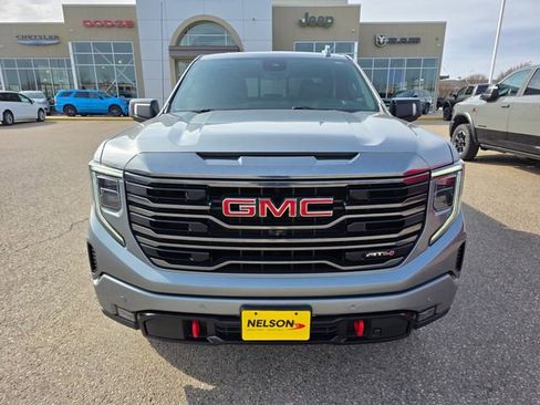 Used 2023 GMC Sierra 1500 AT4 w/ Technology Package image 4