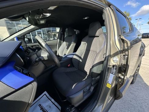 Used 2021 Toyota C-HR XLE image 19