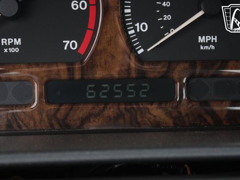 Used 1990 Jaguar XJ Vanden Plas RWD image 13