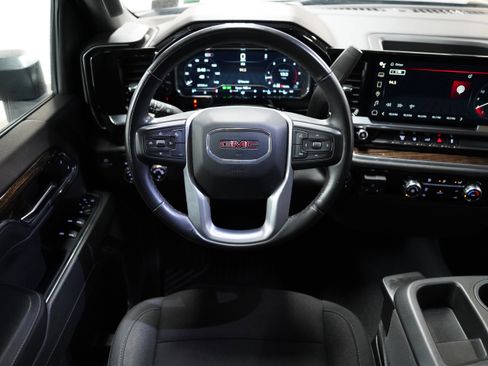 Used 2024 GMC Sierra 2500 SLE image 12