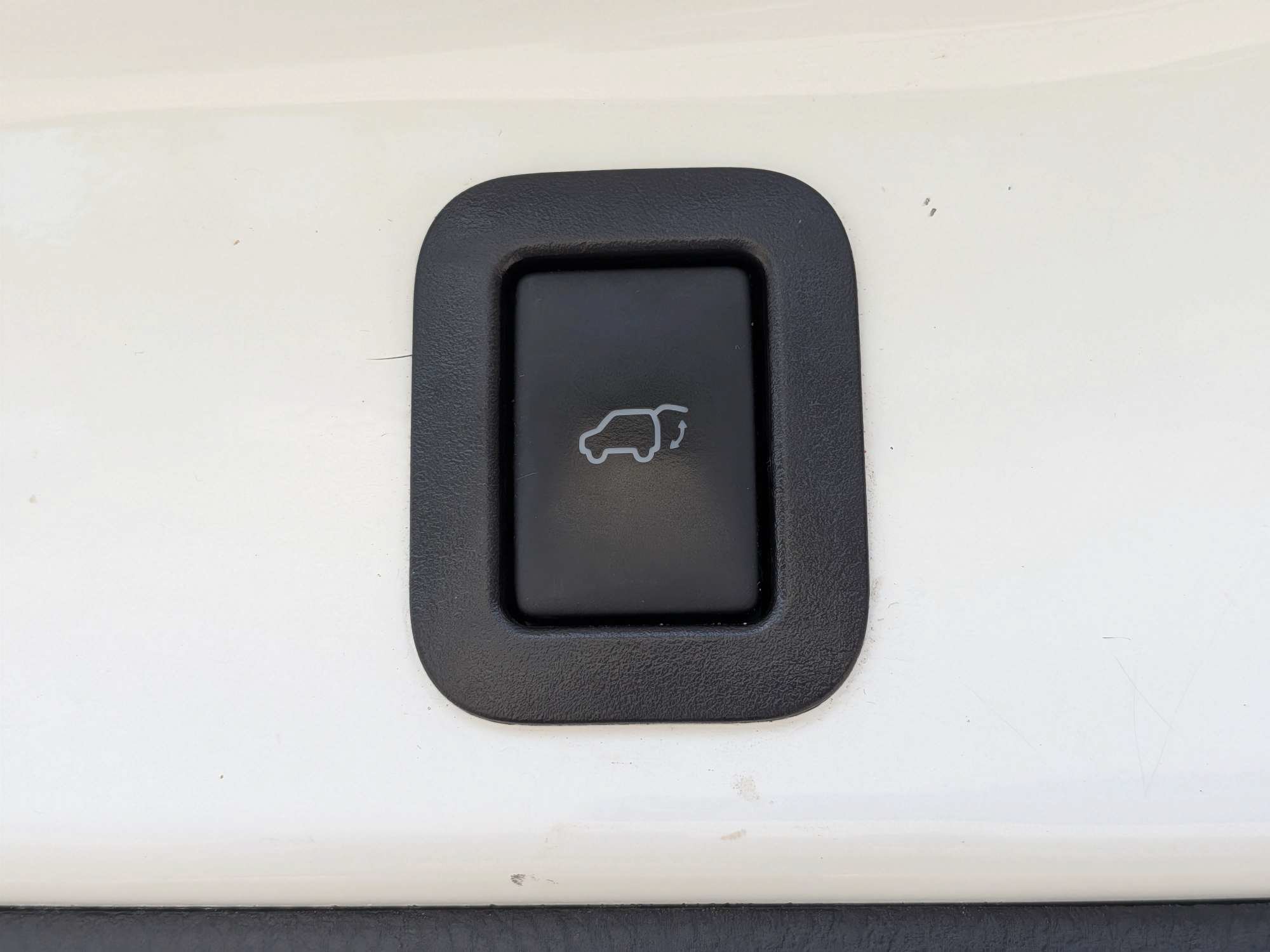 Used 2018 Toyota Highlander Limited Platinum FWD image 14