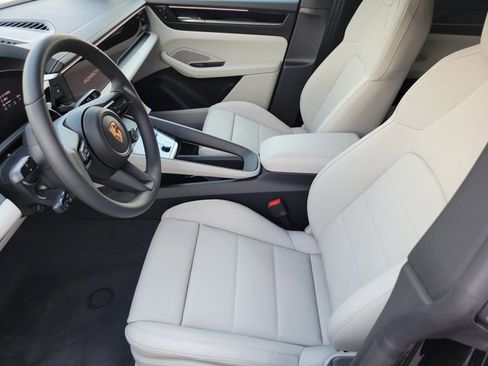 New 2026 Porsche Macan Electric image 22