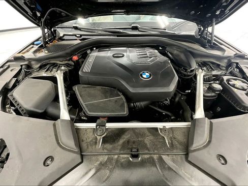 Used 2023 BMW 530i w/ Premium Package image 12