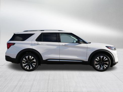 Used 2026 Ford Explorer Platinum w/ LUX Leather Package AWD/4WD image 8