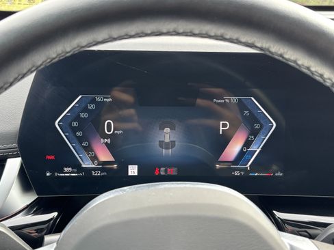 Certified 2025 BMW X1 xDrive28i w/ Convenience Package image 21