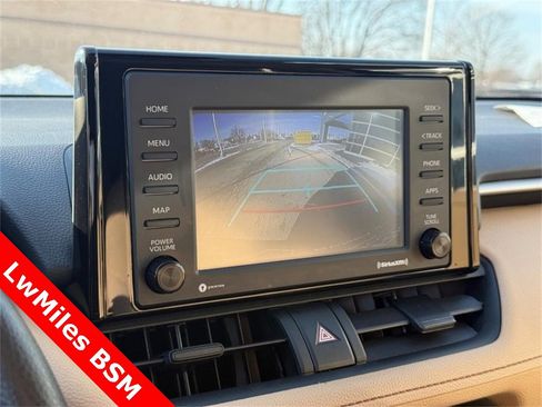 Used 2021 Toyota RAV4 LE image 24