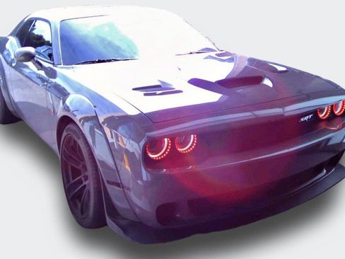 Used 2023 Dodge Challenger R/T Scat Pack RWD image 5