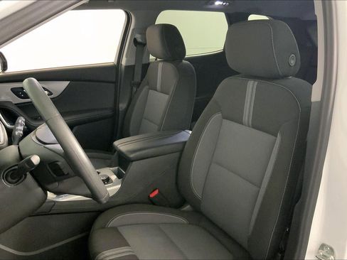 Used 2025 Chevrolet Blazer LT image 22