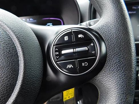 Used 2023 Kia Soul LX w/ Option Group 015 FWD image 18