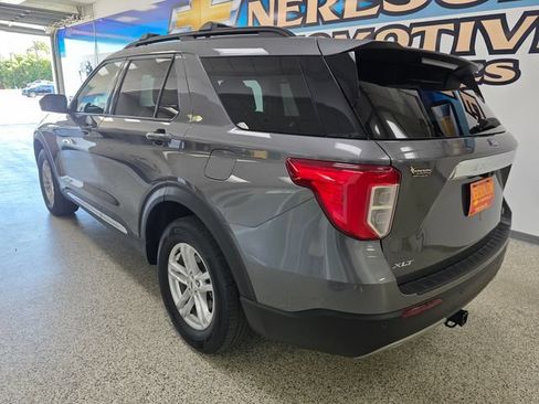 Used 2023 Ford Explorer XLT w/ Equipment Group 202A AWD/4WD image 5