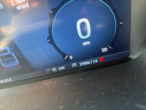 Used 2024 Ford F150 XLT image 46