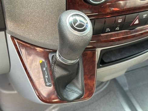 Used 2016 Mercedes-Benz Sprinter 2500 image 15