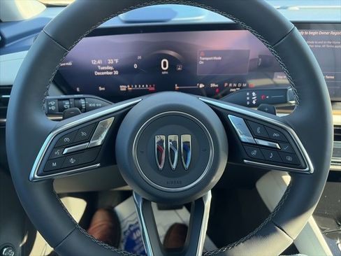 New 2026 Buick Envision Avenir image 21