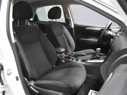 Used 2019 Nissan Sentra S image 13