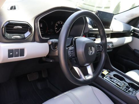 Used 2025 Honda Pilot EX-L image 26