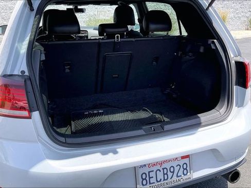 Used 2018 Volkswagen GTI SE w/ SE Leather Package FWD image 34