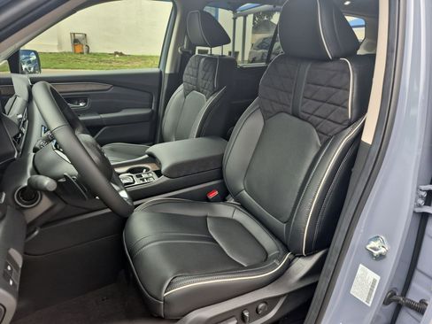 New 2026 Honda Pilot Elite image 13