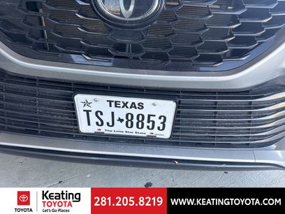 Used 2023 Toyota Highlander XSE