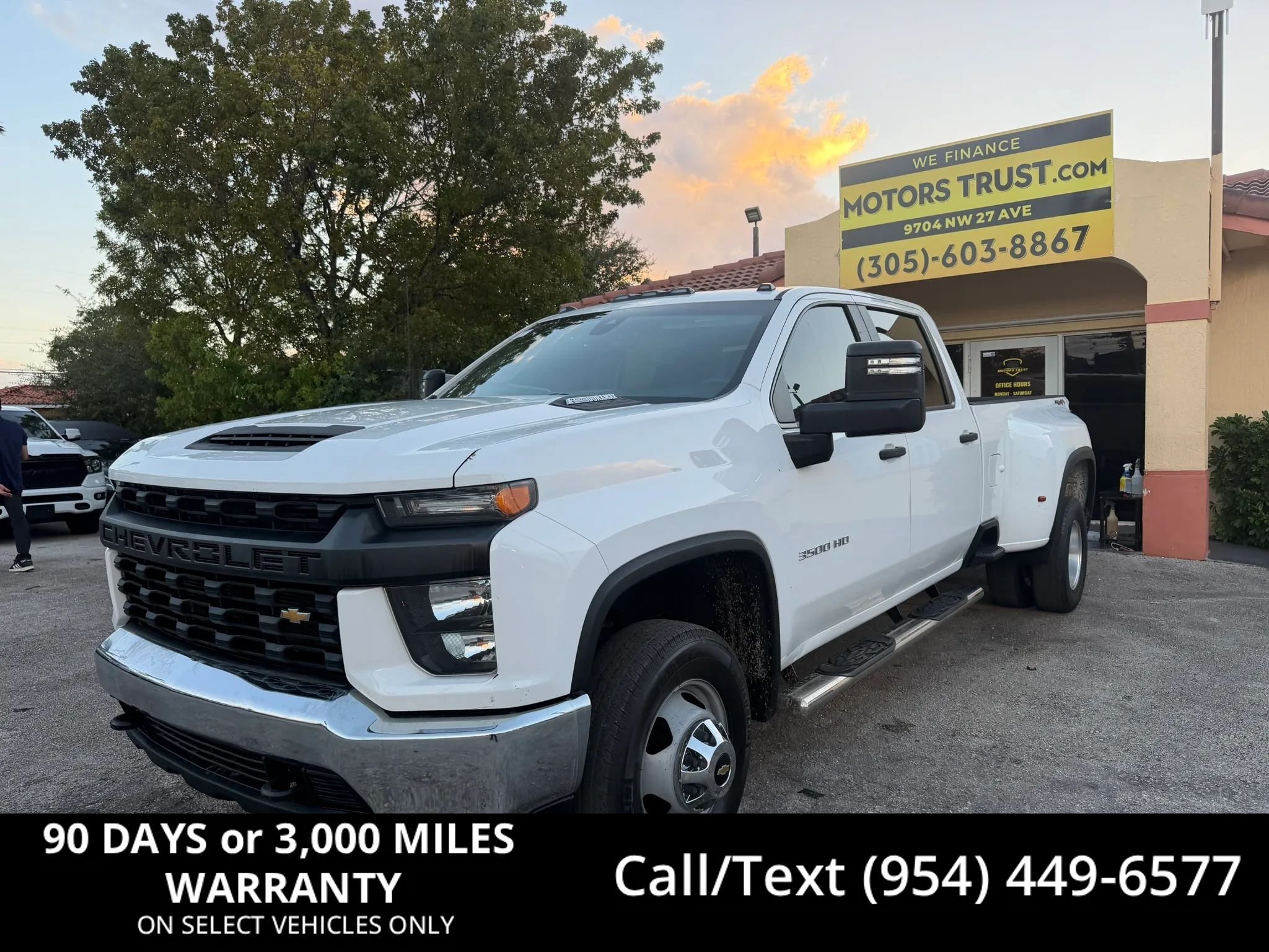 Used 2020 Chevrolet Silverado 3500 W/T w/ Gooseneck/5TH Wheel Package AWD/4WD image 1