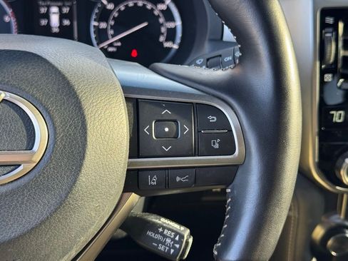 Used 2023 Lexus GX 460 Premium w/ Premium Package image 33