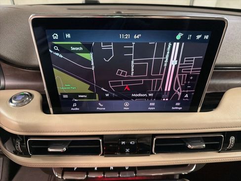 Used 2022 Lincoln Aviator Reserve w/ Equipment Group 201A AWD/4WD image 12