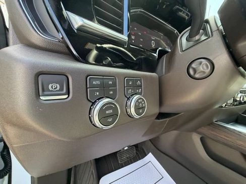 New 2026 GMC Sierra 1500 SLT w/ SLT Premium Package AWD/4WD image 8