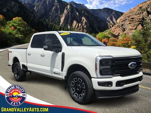 Used 2026 Ford F350 Platinum AWD/4WD image 1