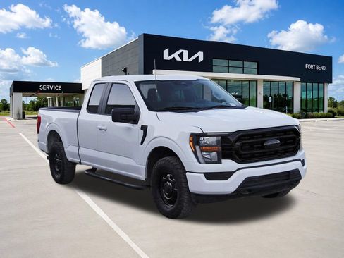 Used 2023 Ford F150 XL w/ FX4 Off-Road Package AWD/4WD image 3