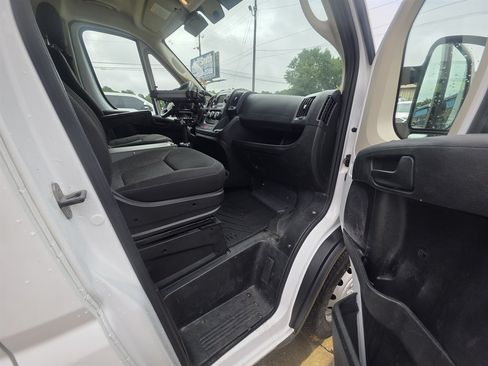 Used 2019 RAM ProMaster 2500 FWD image 9
