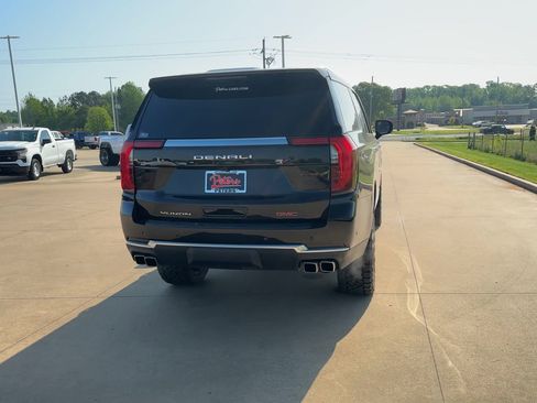 Used 2025 GMC Yukon XL Denali w/ Sun & Power Step Package image 7