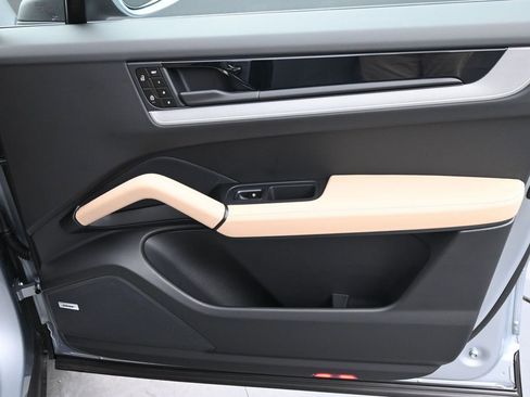 New 2026 Porsche Cayenne E-Hybrid Coupe image 14