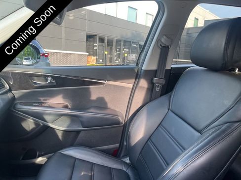 Used 2016 Kia Sorento AWD image 13