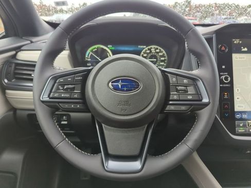 Used 2025 Subaru Forester Limited AWD/4WD image 16
