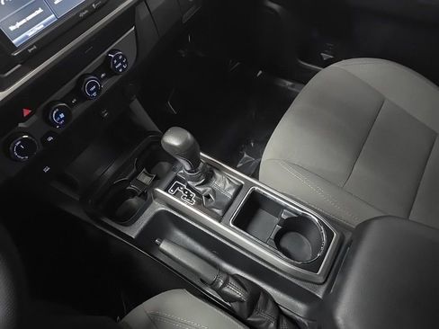 Used 2019 Toyota Tacoma SR5 image 31