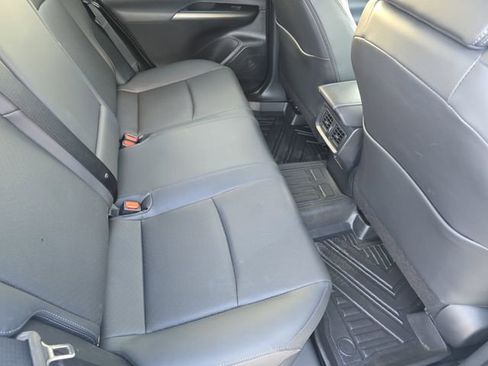 Used 2024 Toyota Venza Limited AWD/4WD image 12