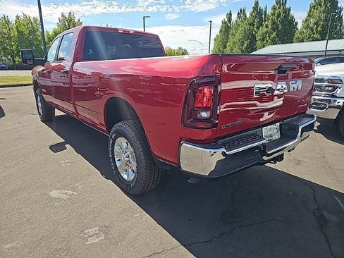 New 2025 RAM 2500 Big Horn image 3