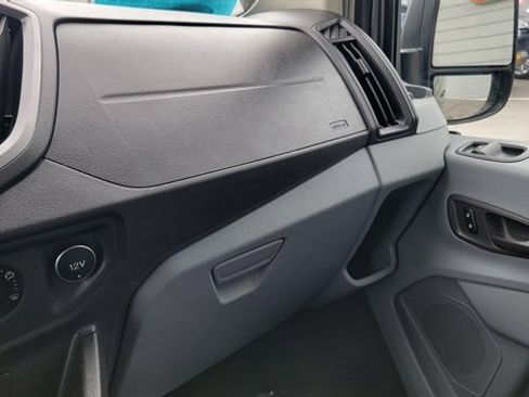 Used 2015 Ford Transit 150 XLT RWD image 31