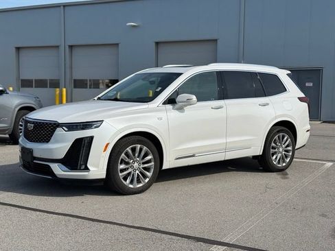 Used 2023 Cadillac XT6 Premium Luxury w/ Platinum Package AWD/4WD image 1