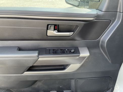 Used 2023 Toyota Tundra SR5 w/ SR5 Convenience Package AWD/4WD image 17