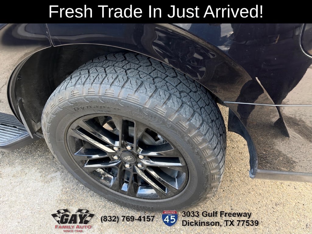 Used 2024 Ford Expedition XLT RWD image 6