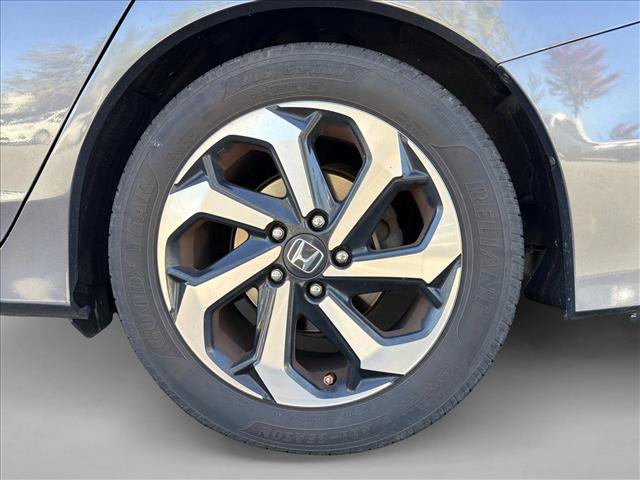 Used 2017 Honda Accord EX image 8
