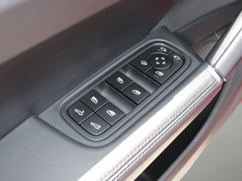 Used 2023 Porsche Cayenne GTS AWD/4WD image 10