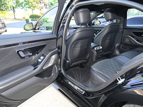 Used 2022 Mercedes-Benz S 580 4MATIC Sedan image 32