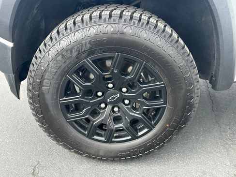 Certified 2025 Chevrolet Colorado Trail Boss AWD/4WD image 14