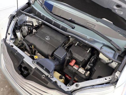 Used 2015 Toyota Sienna XLE FWD image 36