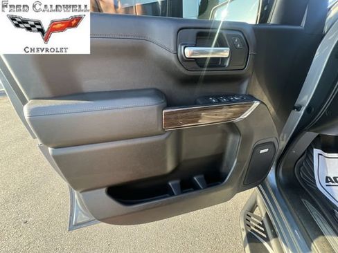 Used 2020 Chevrolet Silverado 1500 LT Trail Boss AWD/4WD image 27
