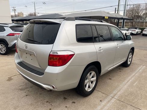 Used 2010 Toyota Highlander 2WD image 5