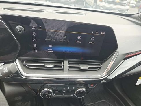 New 2026 Chevrolet Trax RS w/ Sunroof Package FWD image 18