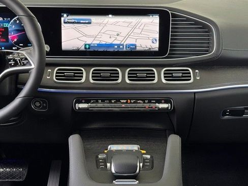 Certified 2025 Mercedes-Benz GLS 450 GLS 450 image 9